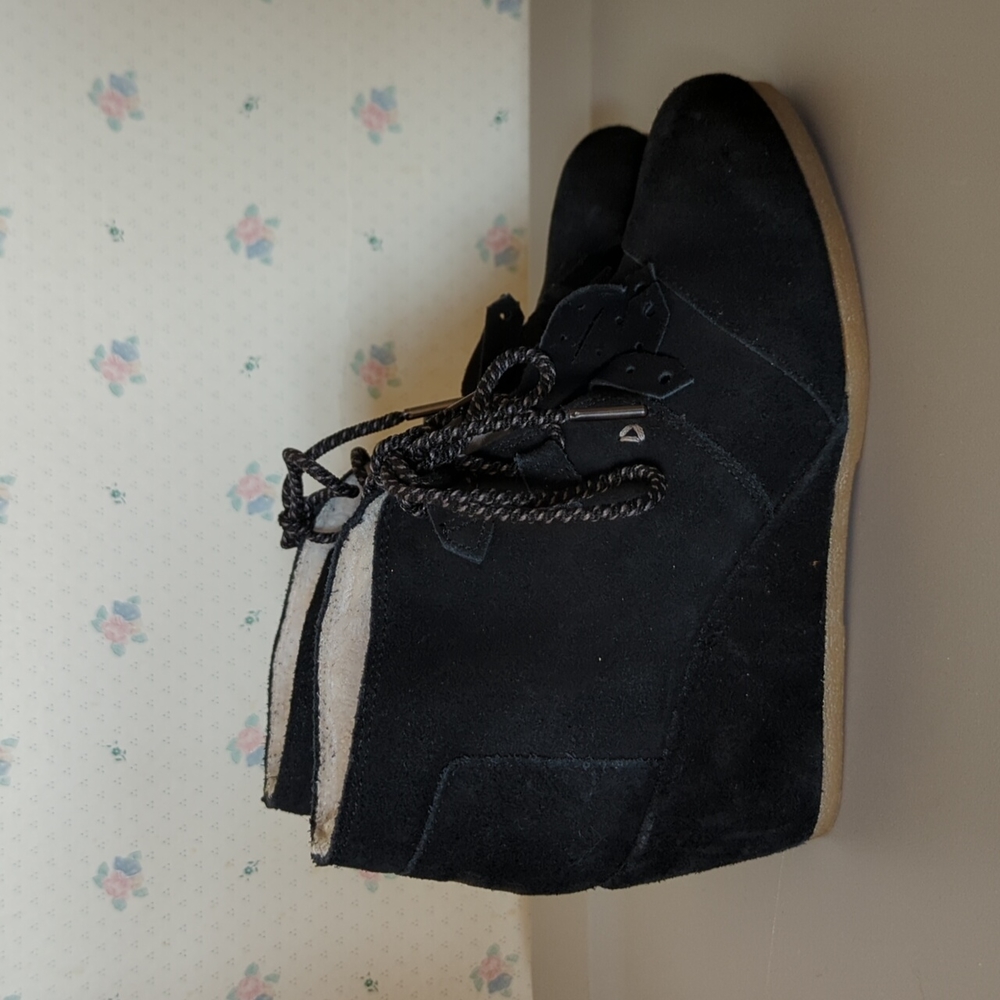 TOMS 🐦 Desert Wedge ❄️ Kiltie Fringe Bootie
